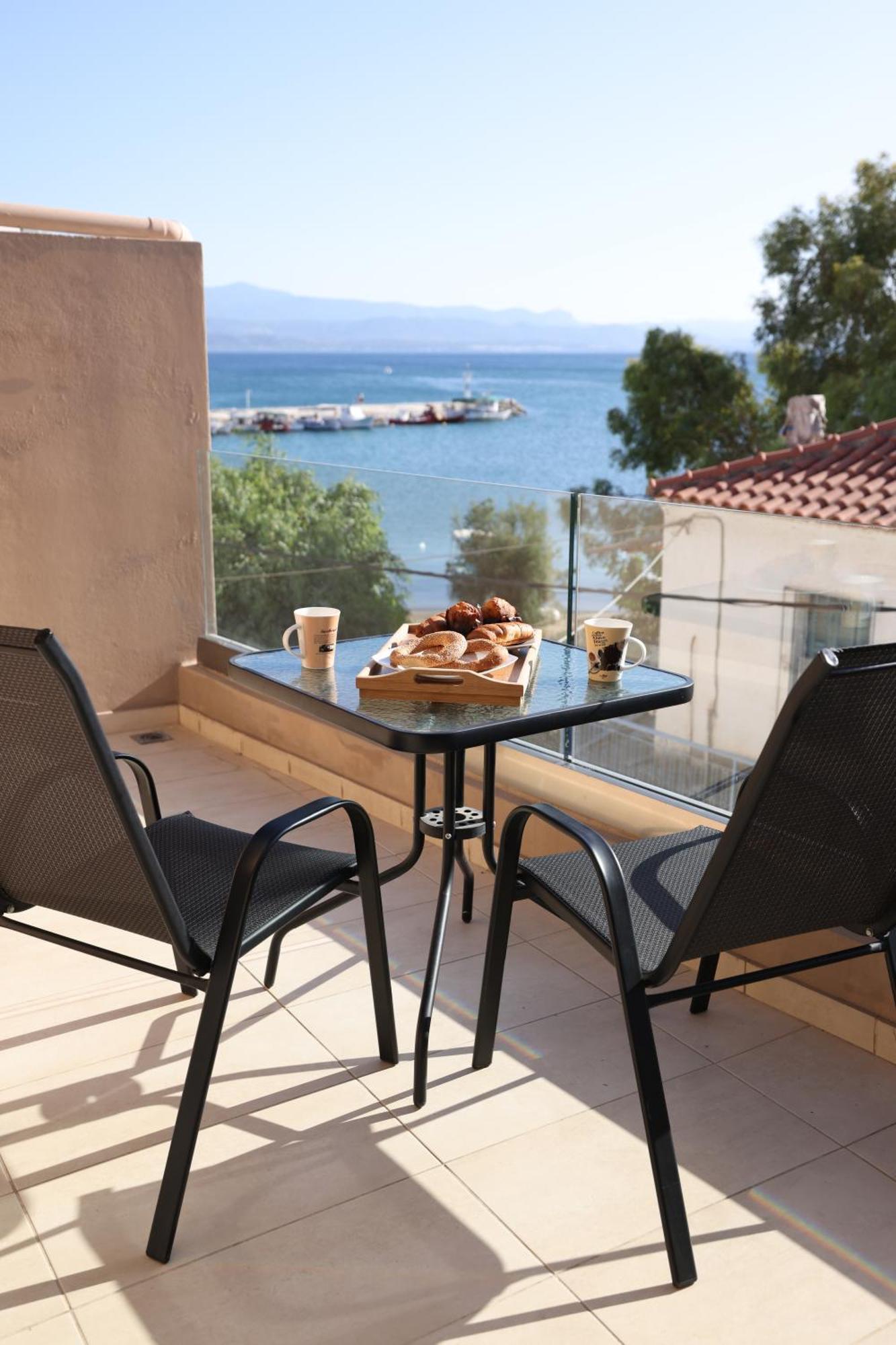 Filippos Apartments Amarynthos Exteriör bild
